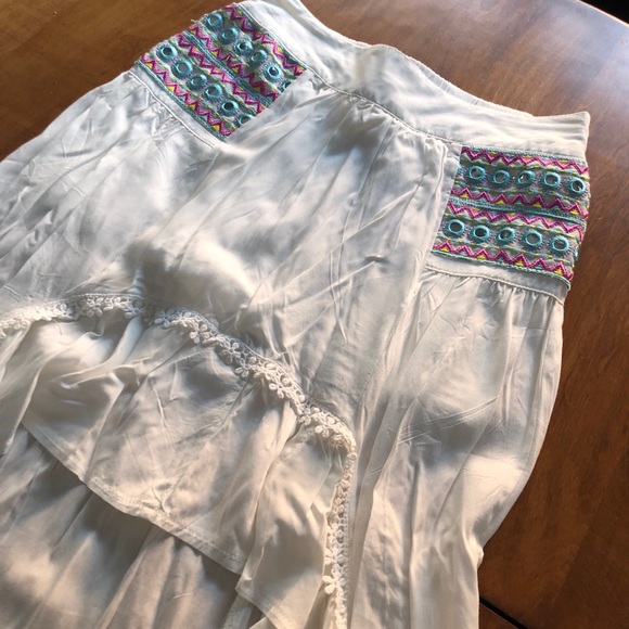 Solitaire Hi/Lo Skirt - Picture 3 of 6